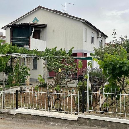 Apartman Pcelica Lägenhet Pula Exteriör bild